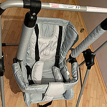 Дитяча гойдалка з бар'єром і столиком Adbor N1 (Адбор Н1) салатовий колір