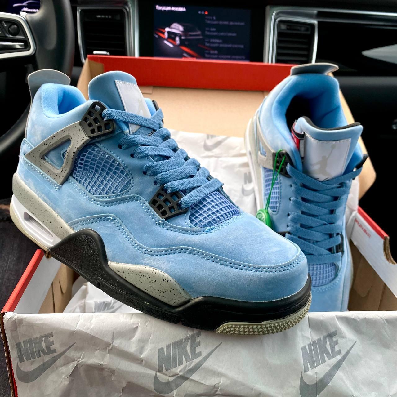 Blue jordan hotsell retro 4