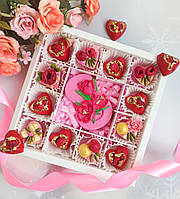 Шоколадный подарочный набор женщине девушке Шоколадные конфеты сердечки Сладкий подарок девушке женщине