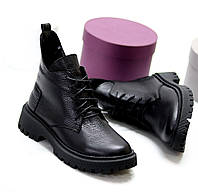 Женские кожаные ботинки демисезонные на шнуровке молодежные черные натуральная кожа