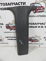 Обшивка средней правой стойки Mitsubishi Pajero Sport 1 (1997-2009) OE:MR227574