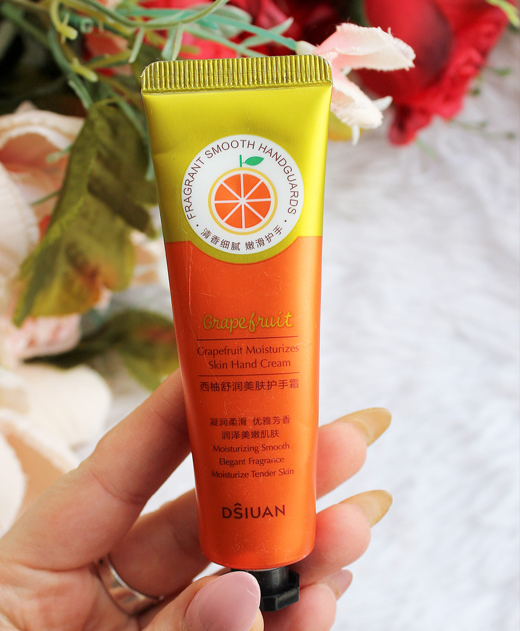 Ніжний крем для рук із грейпфрутом Dsiuan Grapefruit Moisturizer Skin Hand Cream