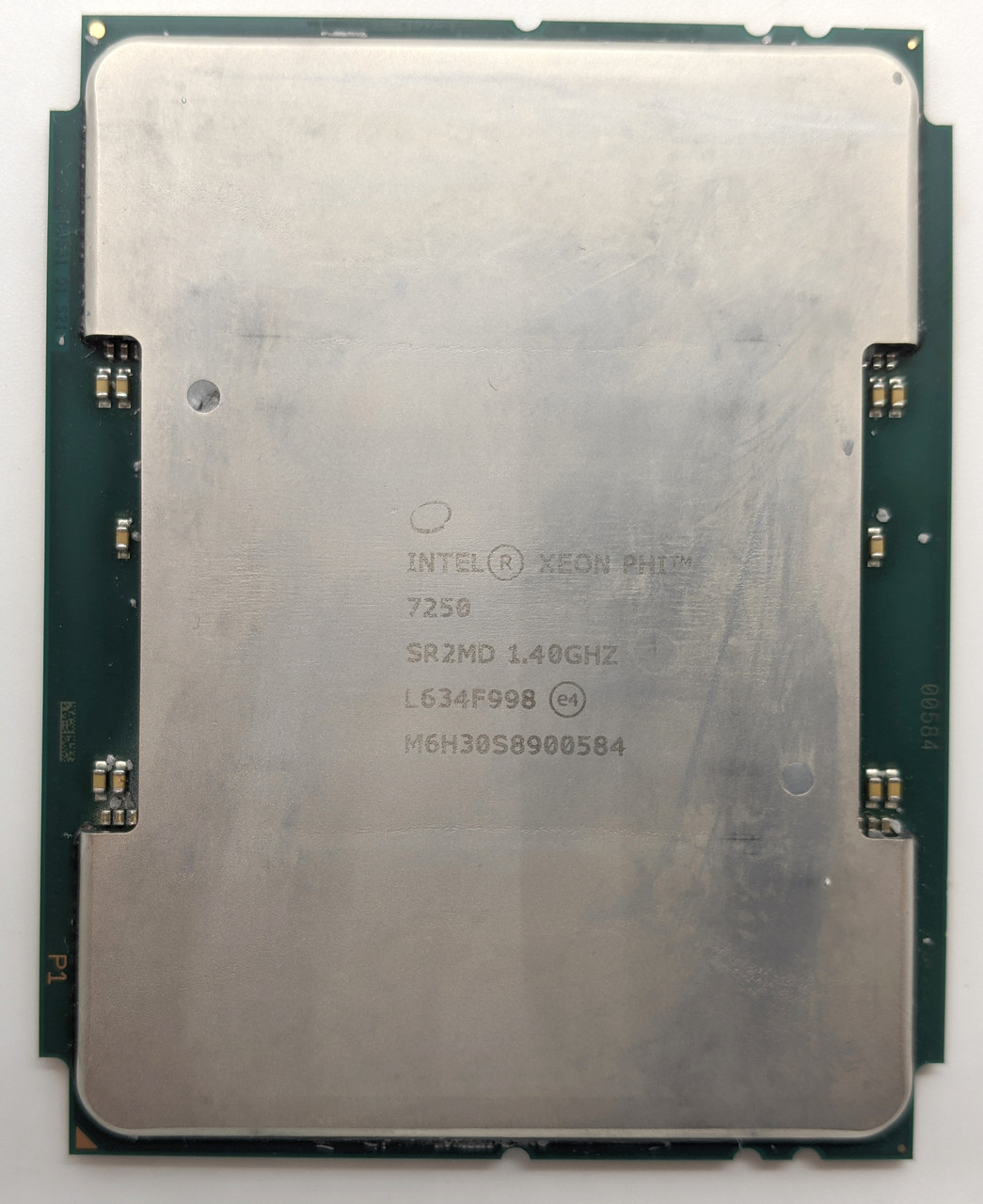 Процесор Intel Xeon Phi 7250 / SVLCLGA3647 / 68 ядер / 1.4 Ghz