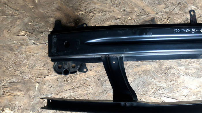 Усилитель переднего бампера Volkswagen Passat B6 , фольксваген пассат ...