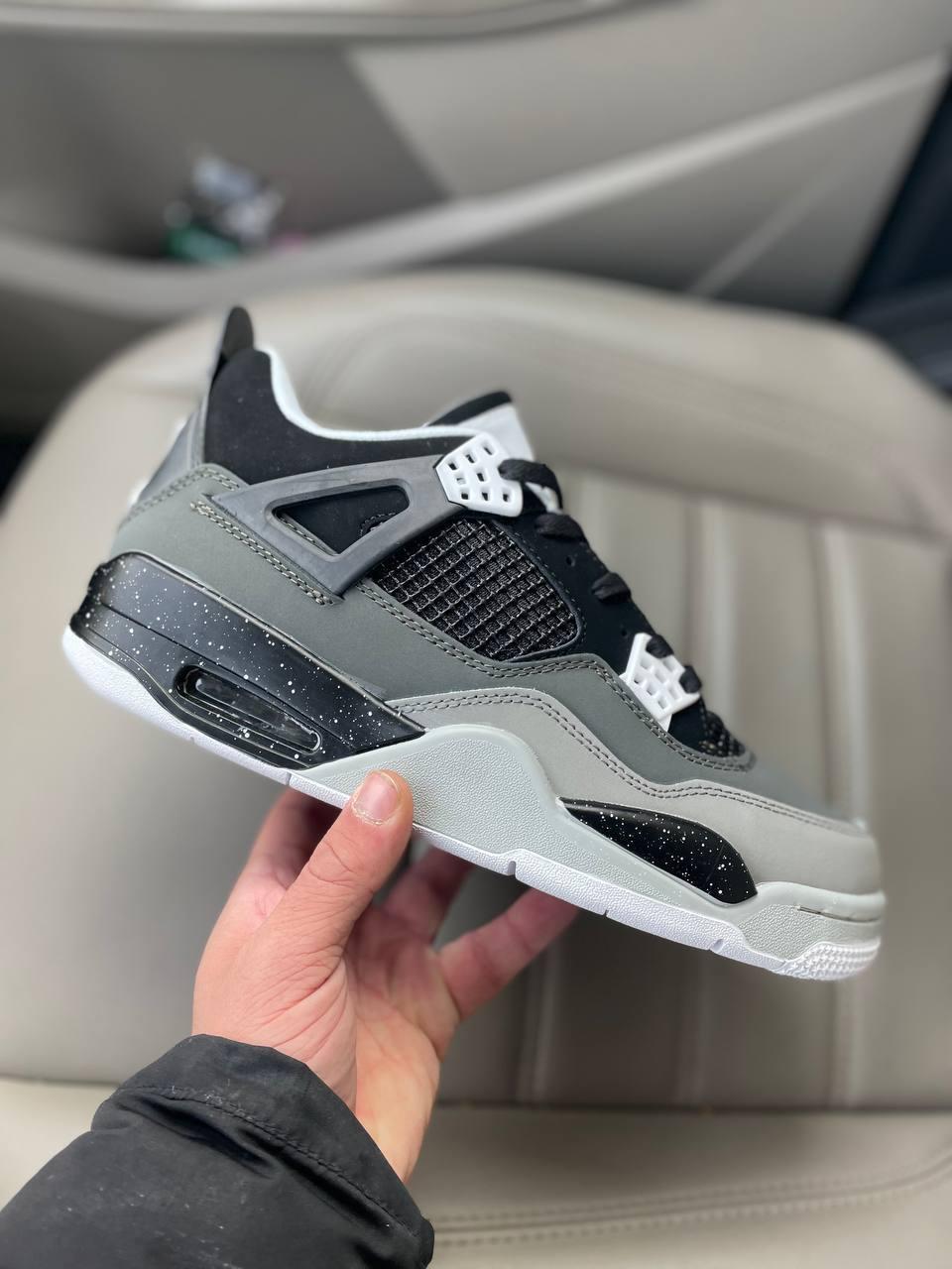 Чоловічі кросівки Nike Air Jordan 4 Black White Grey (сірі з чорним і білим) низькі весняні кроси ar99361 top, фото 1