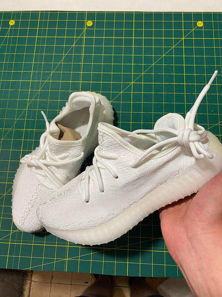 Adidas fake yeezy boost 350 sale