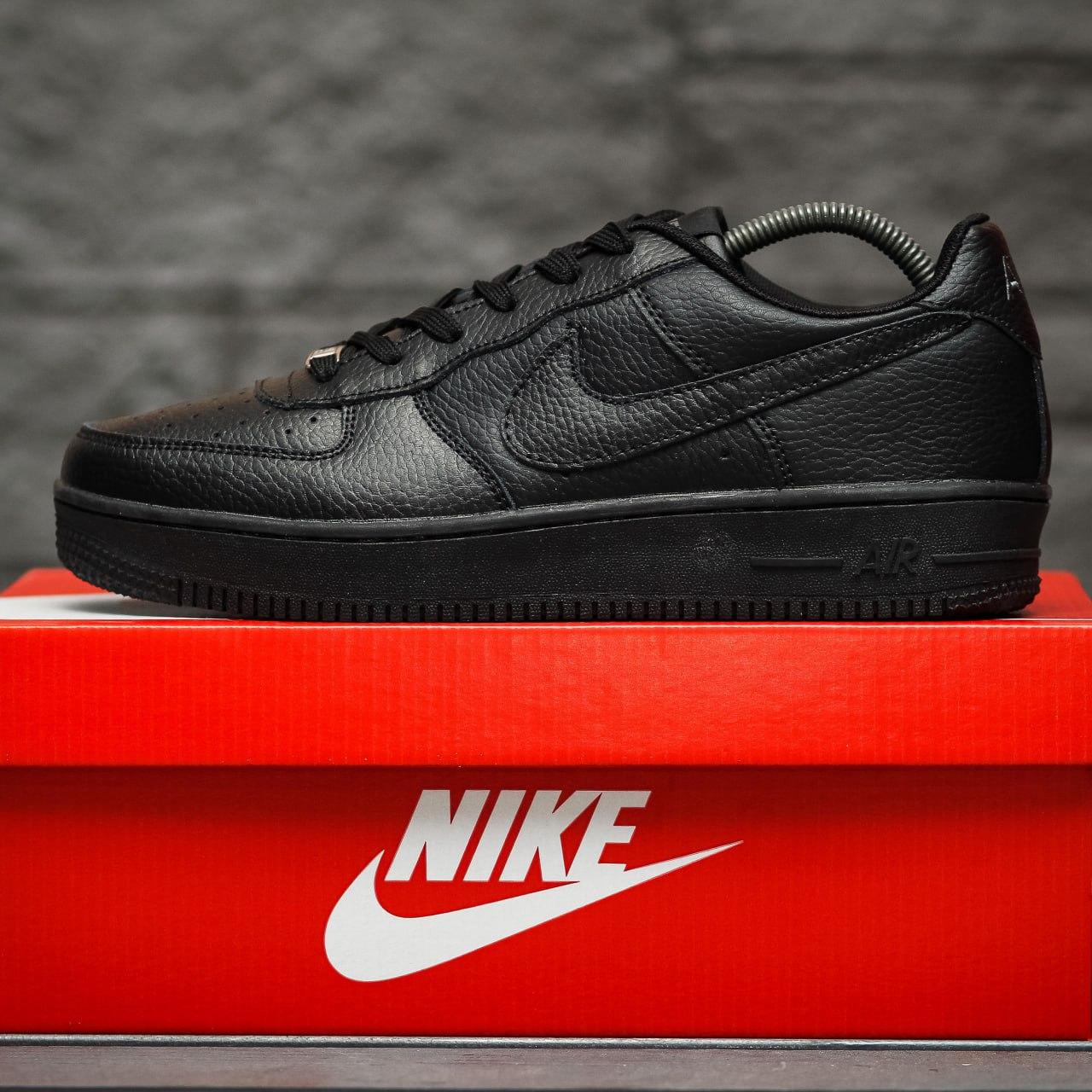 Чоловічі кросівки Nike Air Force (чорні) низькі напівспортивні кеди демісезонні 2203 top, фото 1