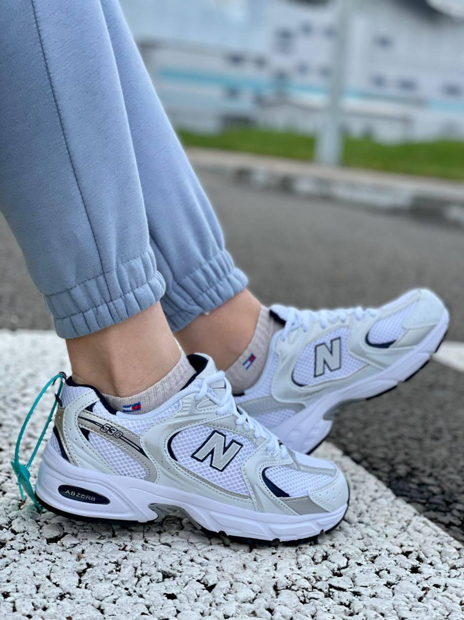 Чоловічі кросівки New Balance 530 silver (білі зі сріблястим) зручні бігові спортивні кроси ar427 top, фото 1