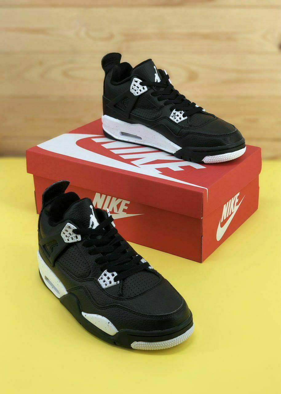 Чоловічі кросівки Nike Air Jordan 4 Black/White (чорні з білим) низькі спортивні універсальні кроси 7296 top
