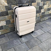 Дорожня валіза M КРЕМОВА ПОЛІКАРБОНАТ Wings AT01 Дорожній чемодан на 4 кола Дорожная сумка с ручкой