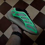 Чоловічі кросівки Adidas Yeezy 700 V3 Azael (бежеві з чорним) кроси рефлективи світяться неоном О10834 top, фото 9