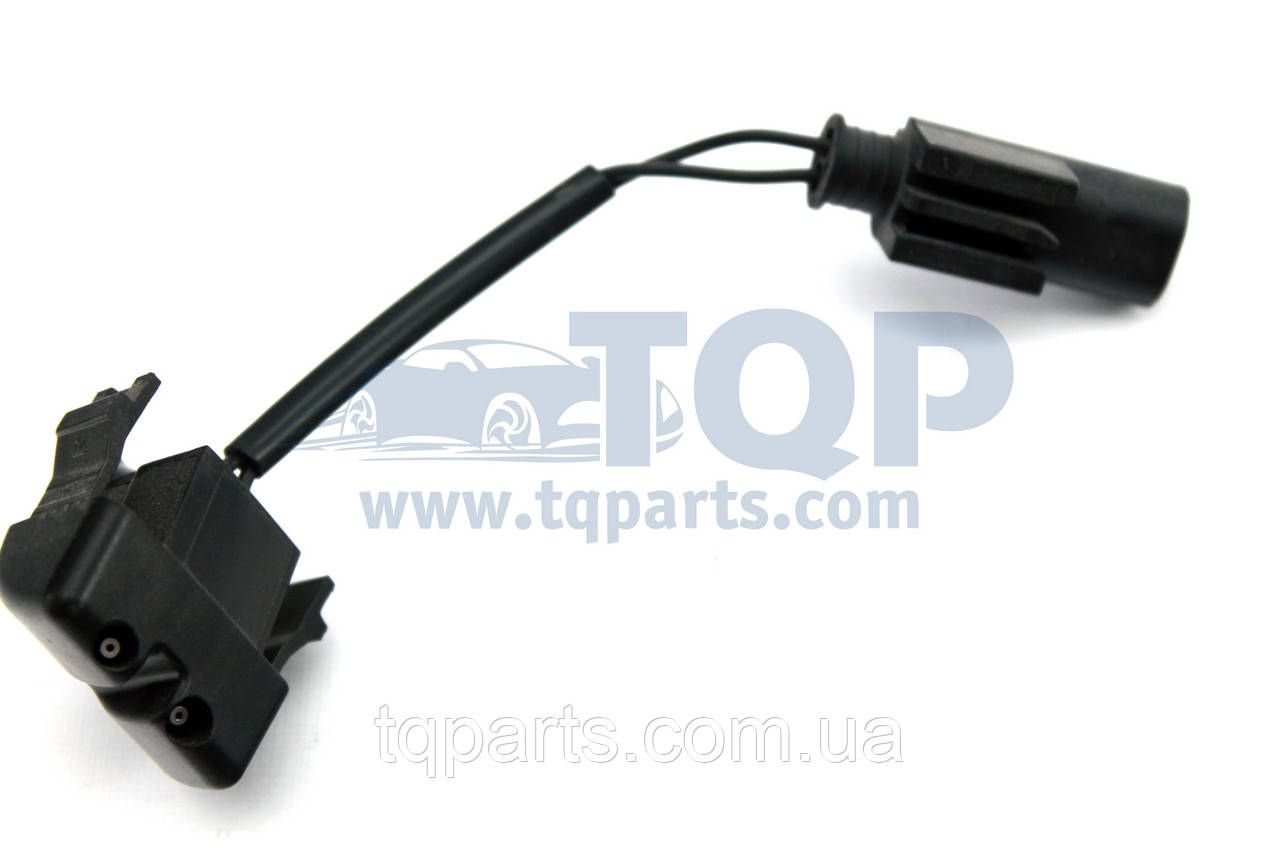 Форсунка склоомивача прав. 61668374366 для BMW 3 (E46)