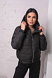 Куртка жіноча коротка з капюшоном демісезонна — 007 чорний колір, фото 2