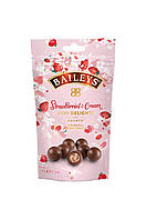 Шоколадные конфеты драже с начинкой "Strawberry & Cream" Baileys. 102 гр. Великобритания.