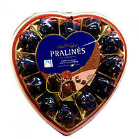 Шоколадные конфеты Pralines с вишней и ликёром 140 г