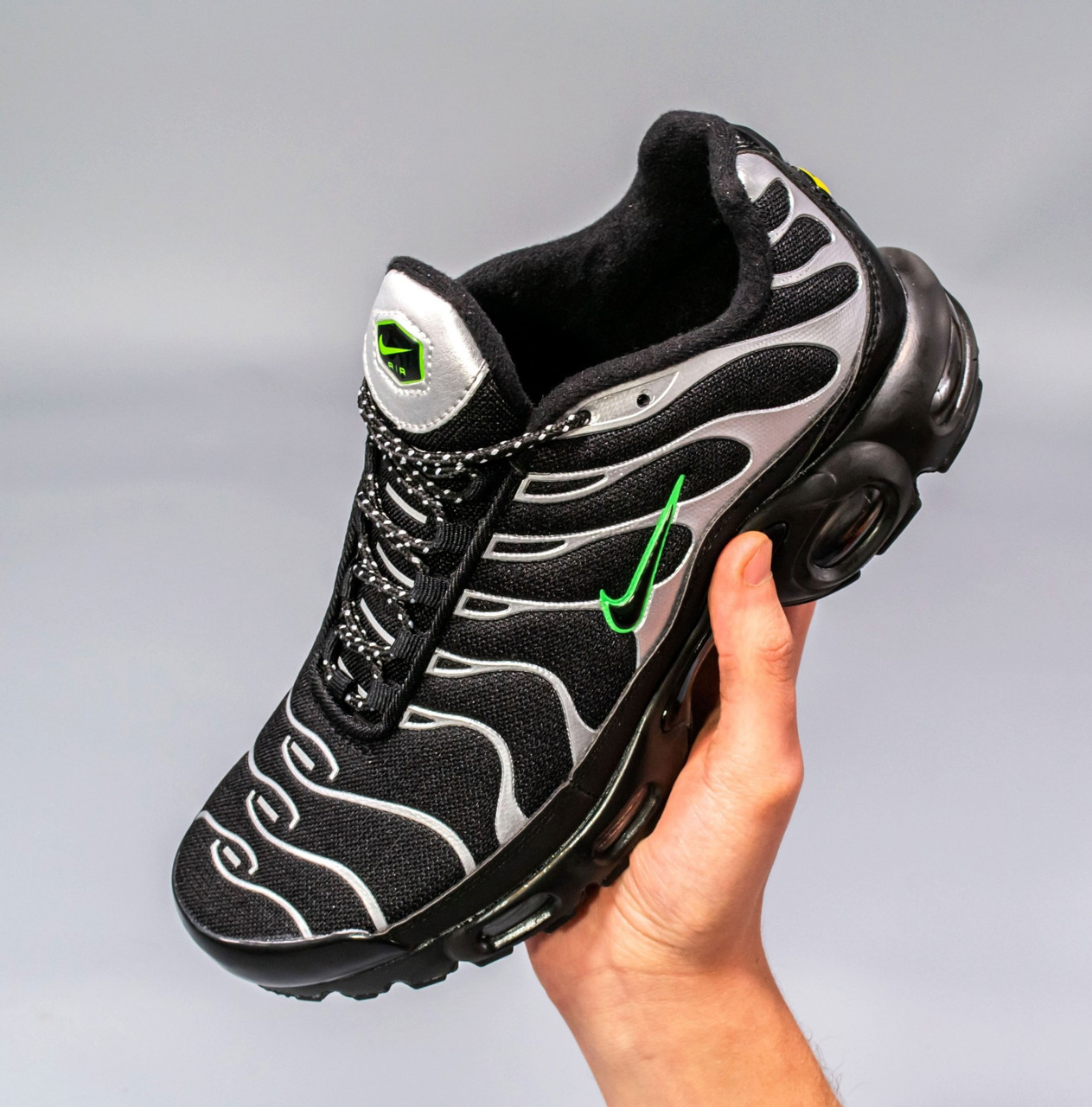 Air max top plus lime green