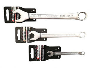 Ключ комбінований з універсальним профілем 10мм на пластиковому тримачі