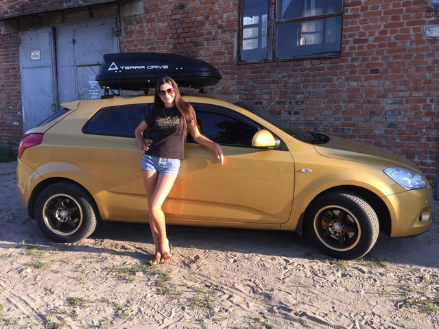 Автобокс Terra Drive чорний правосторонній на 320 л всього за 2 599 грн!