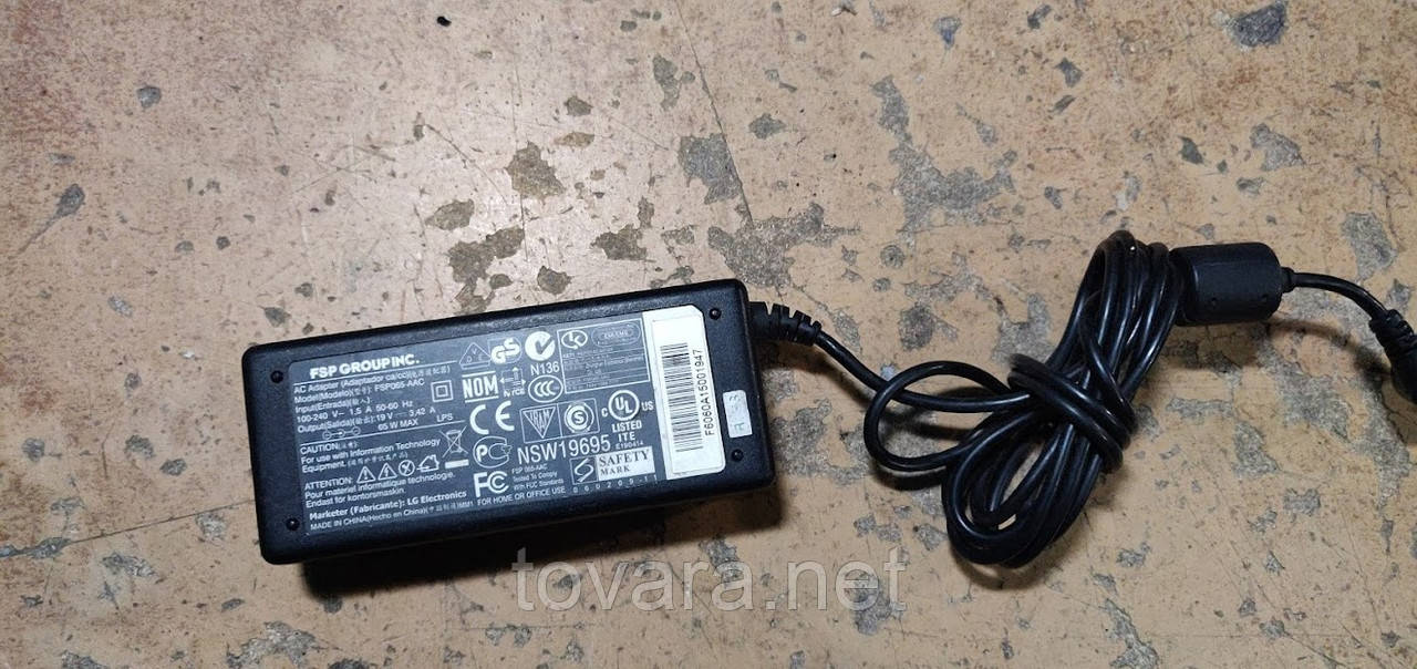 Зарядний пристрій для ноутбука FSP FSP065-AAC 19 V 3.42 A 65 W No 222612