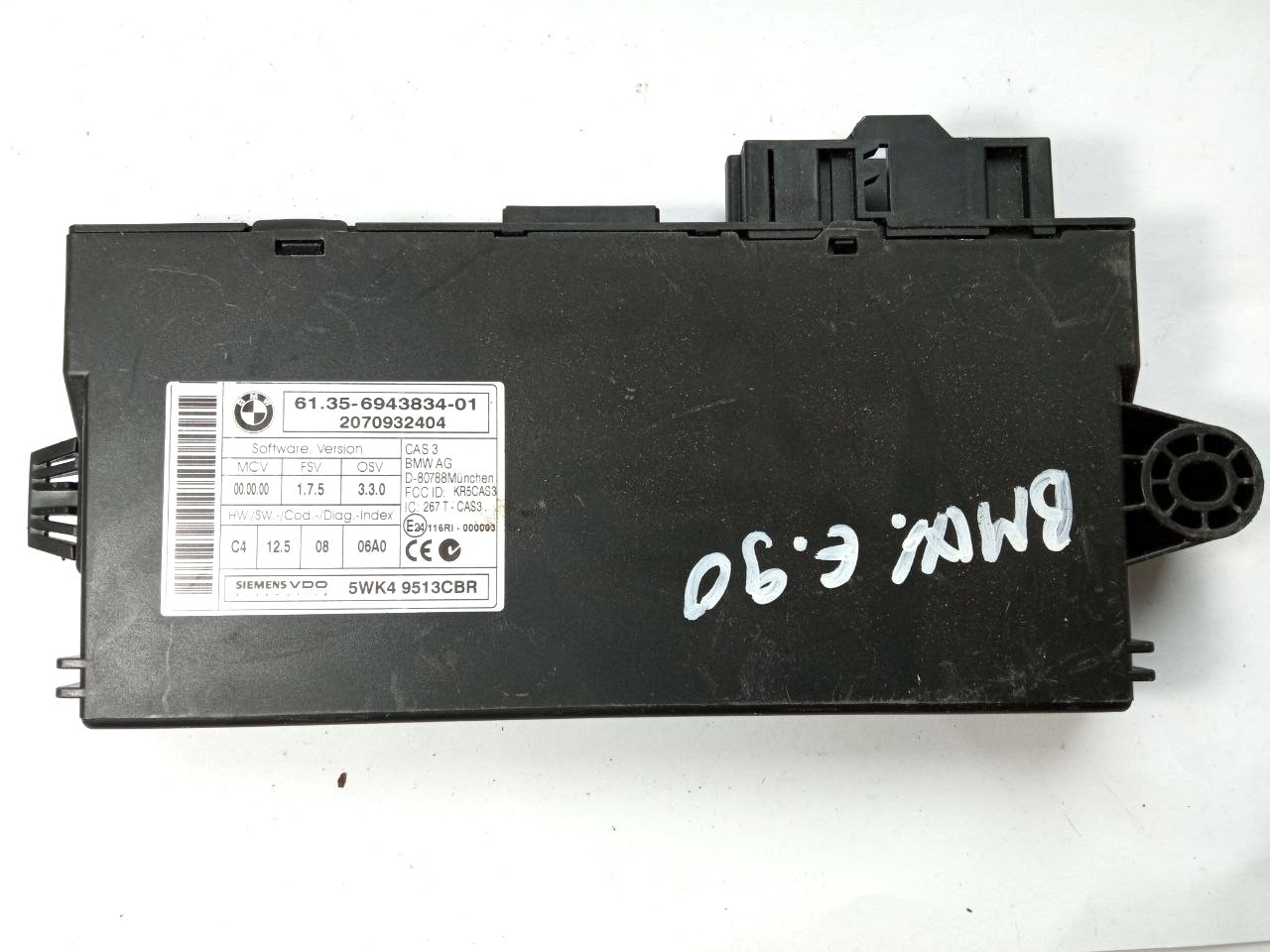 Електронний блок керування BMW E90 61.35-6943834-01 / 2070932404
