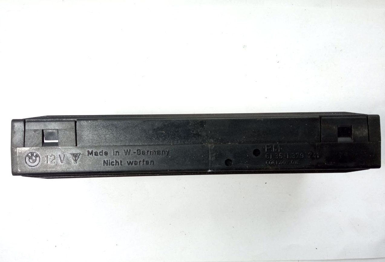 Електронний блок керування bmw e34 61.35-1379741 / 61351379741