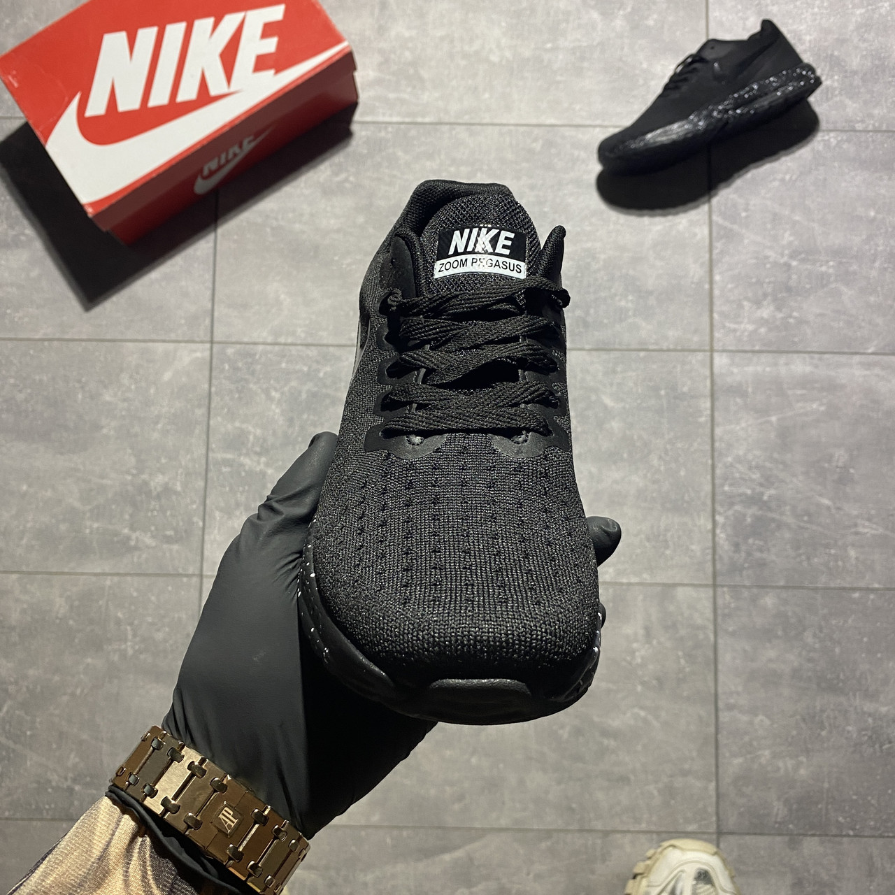 Pegasus top black nike