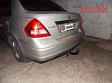 Фаркоп Nissan Tiida седан 2004-2014 (Нісан Тііда), фото 3
