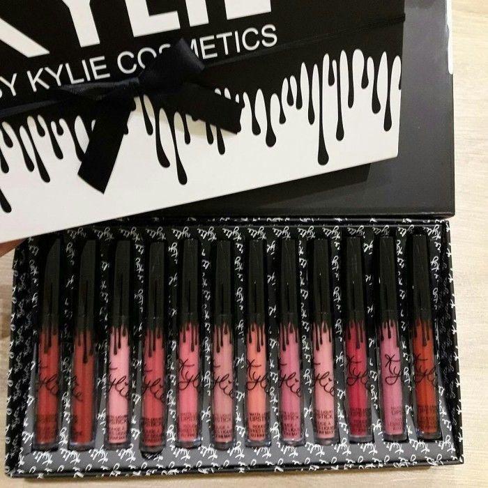 Набір матових рідких помад 12 штук Kylie Matte Lipstick ! Супер стійка помада!