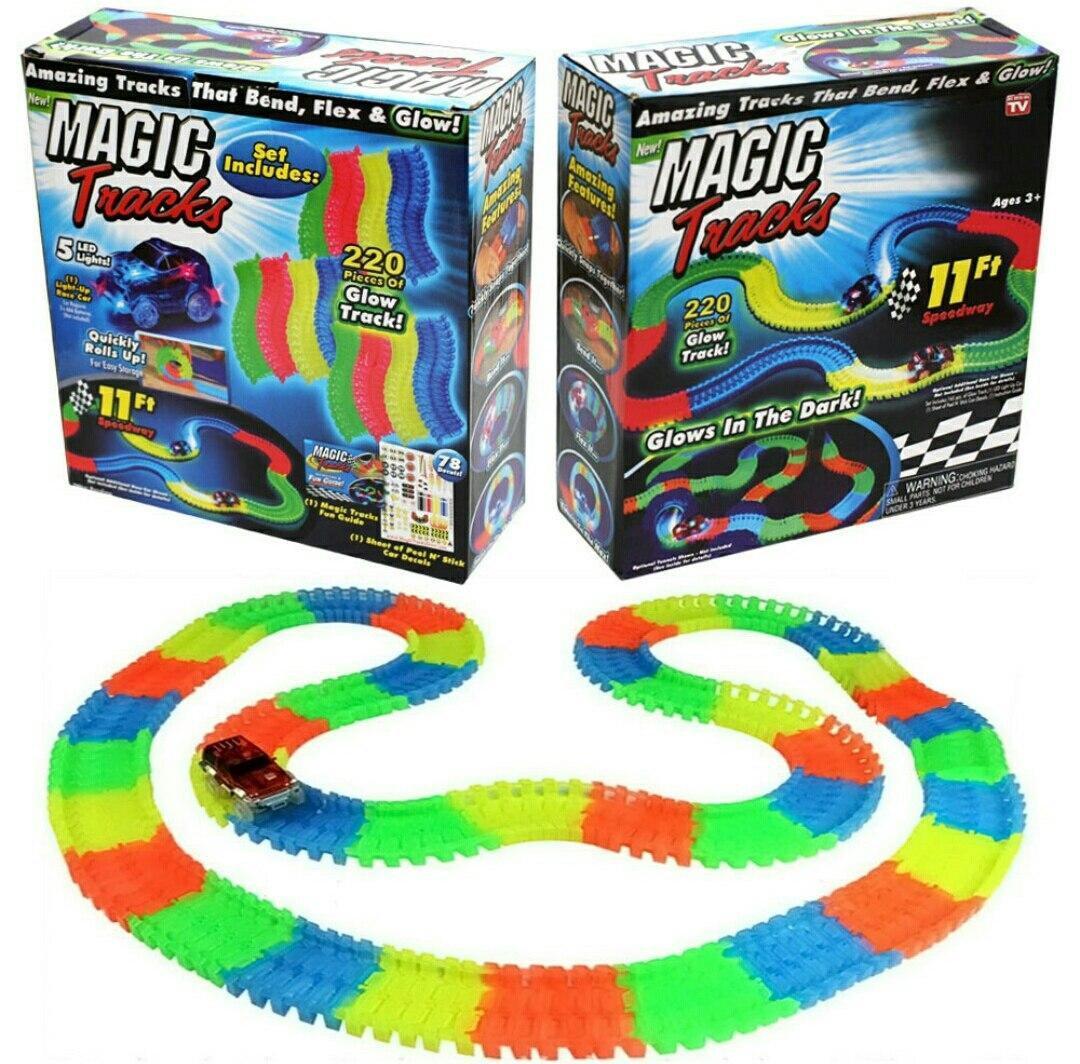 Гоночна траса MAGIC TRACК 220 деталей / Меджик Трек