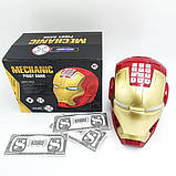 Іграшка скарбничка сейф з кодовим замком і купюропріємником для паперових грошей і монет Залізна людина UKC Iron, фото 7