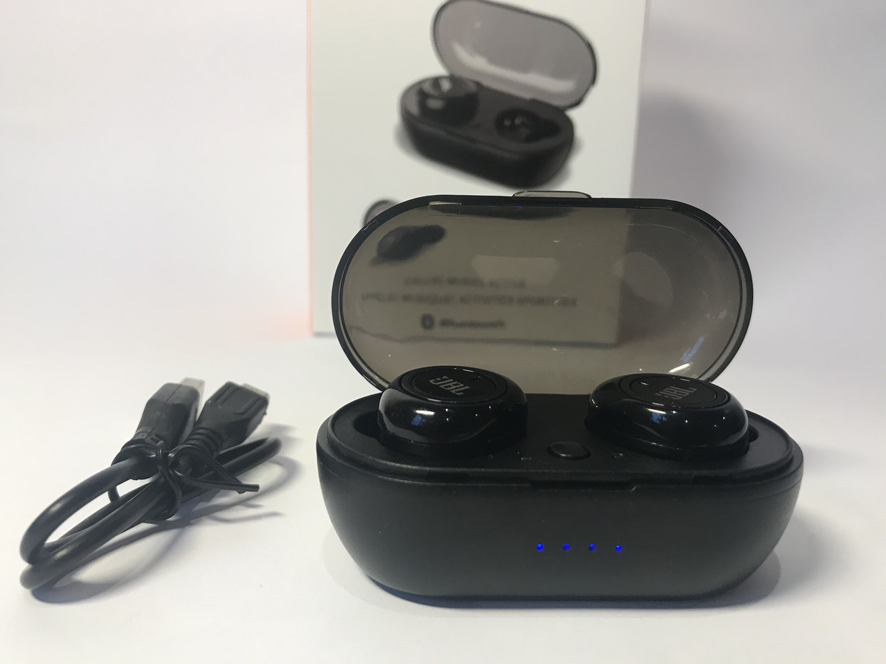 Стильні бездротові навушники JBL TWS-05 Bluetooth з кейсом для зарядки (чорні)