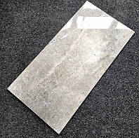 Глянцевая серая плитка под мрамор с холодным бежевым рисунком в стиле оникс 120х60 Кераморанит