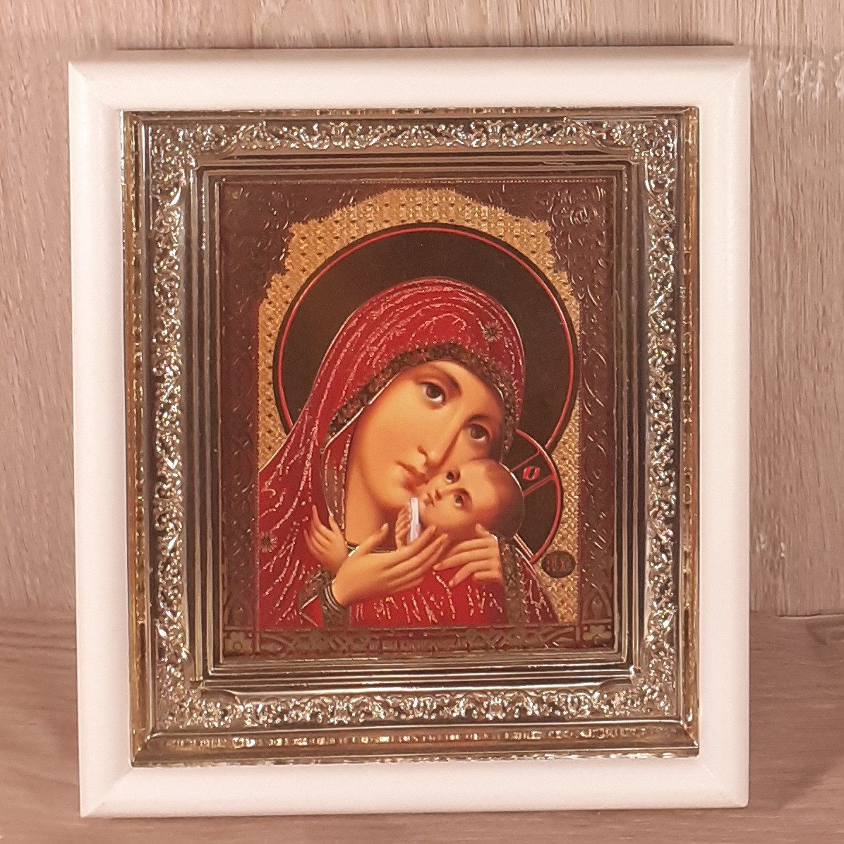 Ікона Касперівська Пресвята Богородиця, лик 10х12 см, у білому прямому дерев'яному кіоті