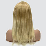 Перука каре без гривки Lyryca Lace на сітці, термоволосся, колір блондин з освітленими кінцями, фото 5