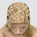 Перука каре без гривки Lyryca Lace на сітці, термоволосся, колір блондин з освітленими кінцями, фото 8