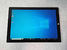 Планшет планшетний комп'ютер Б/У Microsoft Surface Pro 4 12.3 дюйми 8/256