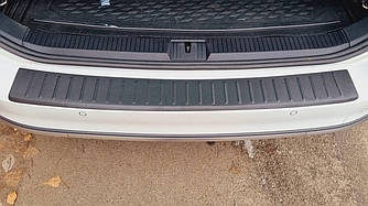 VW Passat B8 COMBI 2015 - накладка на задній бампер