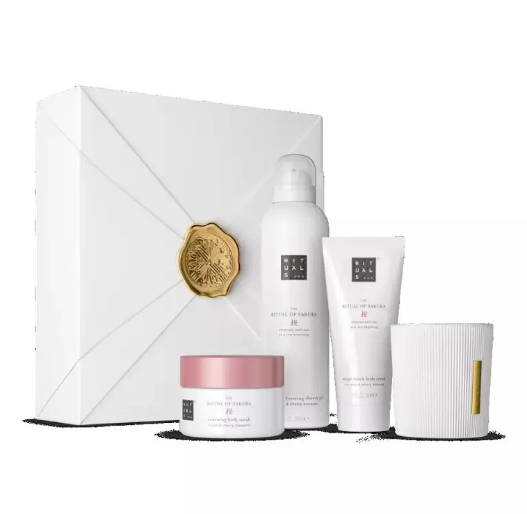 Набір The Ritual of Sakura 4 renewing bestsellers M (cream, shower gel, scrub, candle)