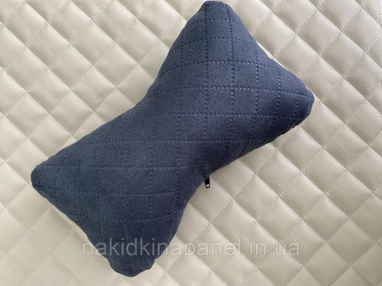 Автоподушка підголівник з Алькантари (штучної замші). Сіра (графіт)