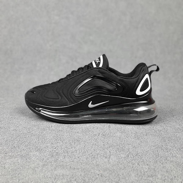 NIKE Air Max 720