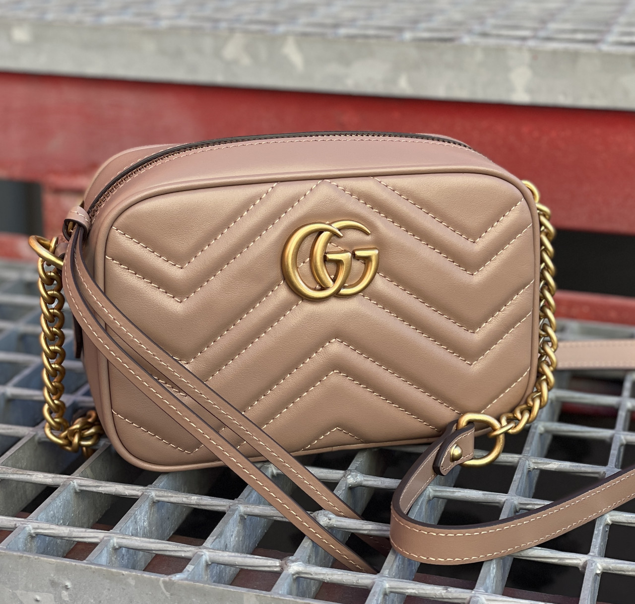 Gucci marmont shop mini