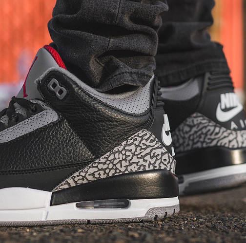 Nike air jordan 3 black cement on clearance feet