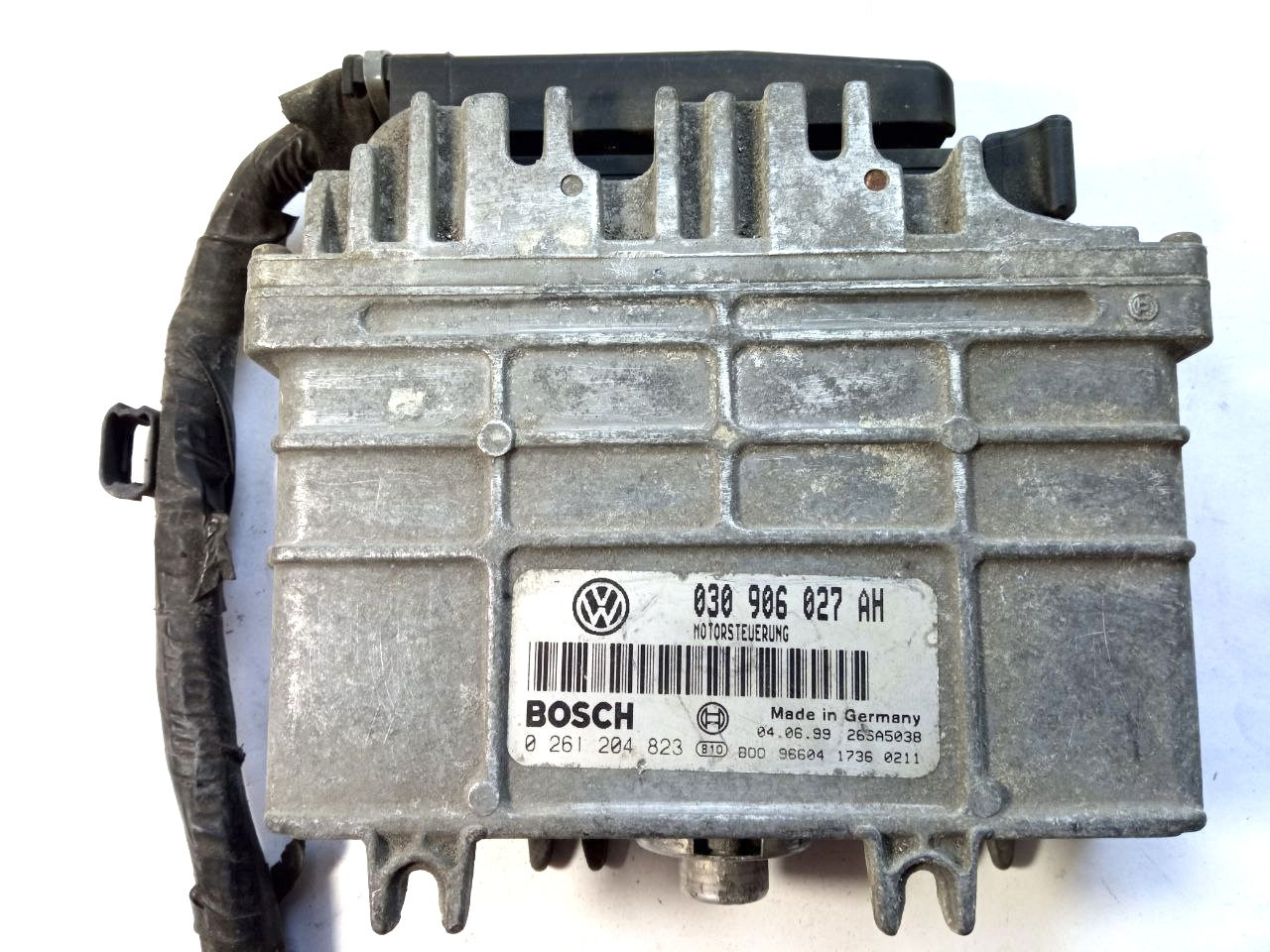 Електронний блок керування 0261204823 / 030906027AH / 0 261 204 823