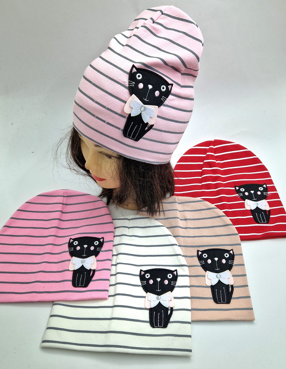 Оптом М 92564. Шапка подвійна для дівчинки вишивка-аплікація "КОТИК з бантом" shapki-odezda.com.ua, 2-8 років