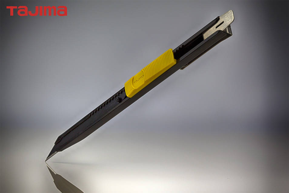 Нож канцелярский 9 мм TAJIMA (Япония) LC320B угол 30