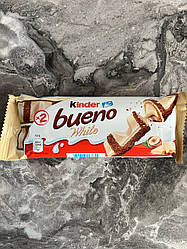 Батончики Kinder Bueno White 39 грм