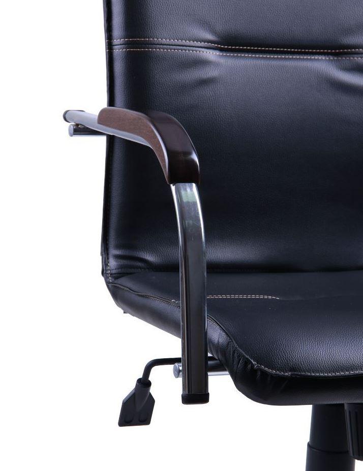Кресло офисное мягкое с подлокотникам из дерева Самба-RC Хром венге Скаден черный без канта на роликах TM AMF - фото 5 - id-p1765411086