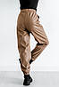 Штани-джогери для дівчинки підлітків екошкіра колір капучино з вистрочкою спереду, фото 8