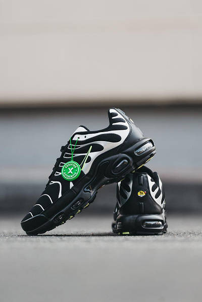 Nike Air Max TN Plus Black White High Top Store 560310599