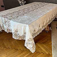 Скатертина оксамитова Імператор. Двоколірна, мереживо вздовж столу. Розмір: 160см х 260см прямокут (уцінка)